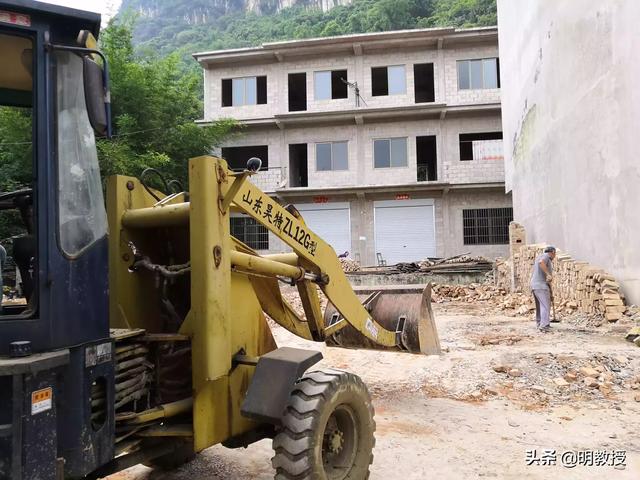 混凝土搅拌站设备更新换代：旧设备怎么处理最划算​